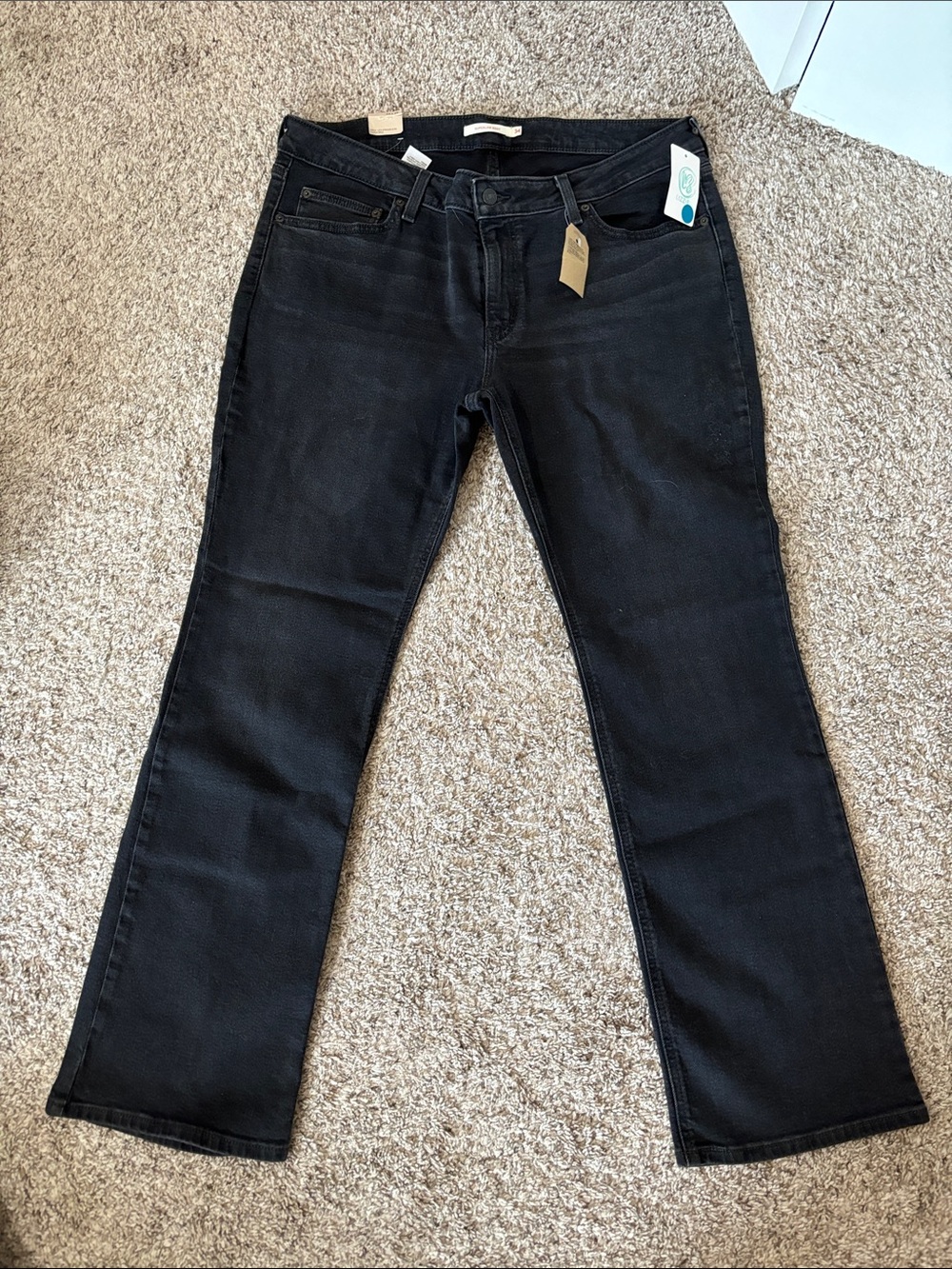NWT Levi Strauss  waterless Black Women's Bootcut Jeans